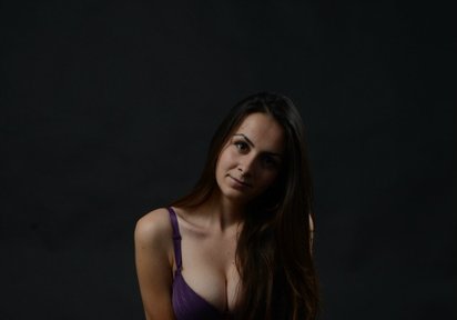 Amateur  ArianaHot
