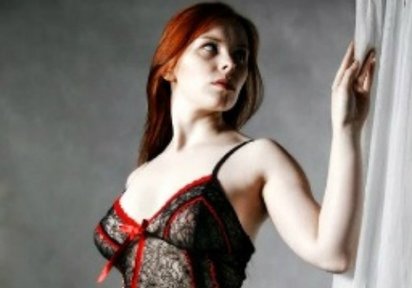 Amateur  HornyCaren