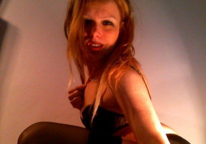 Amateur  HornyNicolle
