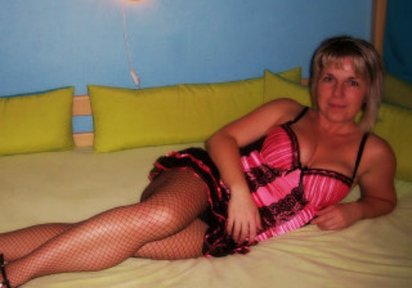 Amateur  Leonne