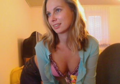 Amateur  SexyNella