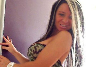 Amateur  Sara