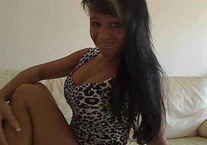 Amateur  Sara