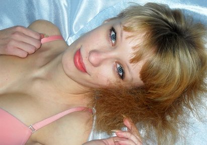 Amateur  SexyEllie