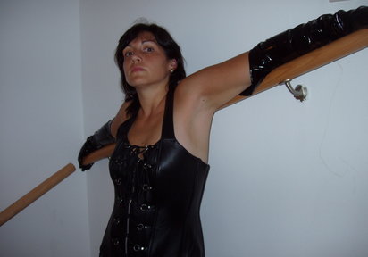 Amateur  Vicki