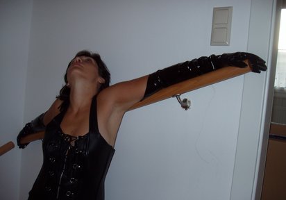 Amateur  Vicki