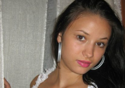 Amateur  Aleonna