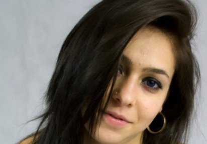 Amateur  Jennia