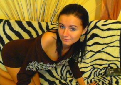Amateur  HornyEmily
