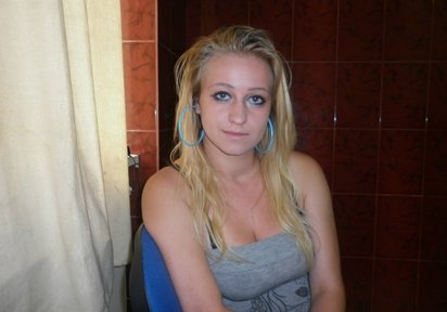 Amateur  HornyLeyla