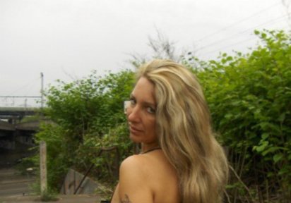Amateur  BiJenny