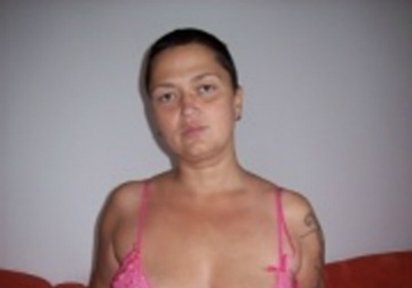 Amateur  Elleanor