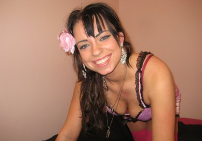 Amateur  AngelikaHot