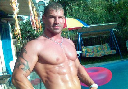 Amateur  Dominguez