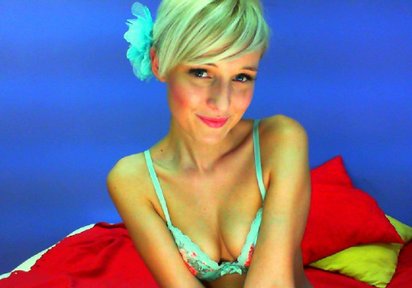 Amateur  DevoteLeslie