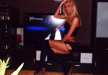 Amateur  CarmenFox