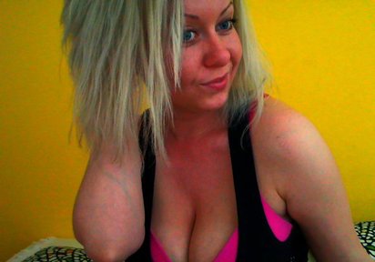 Amateur  HelenBeau