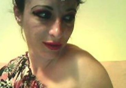 Amateur  CharmingTess