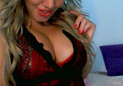 Amateur  LusciousKarin