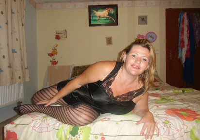 Amateur  HornyDaniela