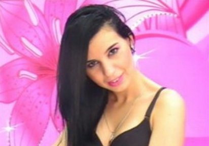 Amateur  HornyGianna