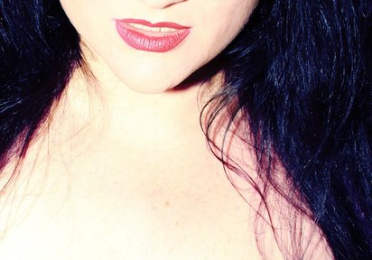 Amateur  LaurettaLeather
