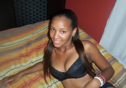 Amateur  GloriaSuave